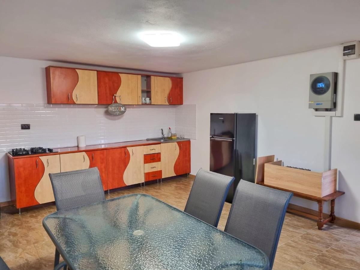 Cabana Varad Coronini Moldova Veche 외부 사진
