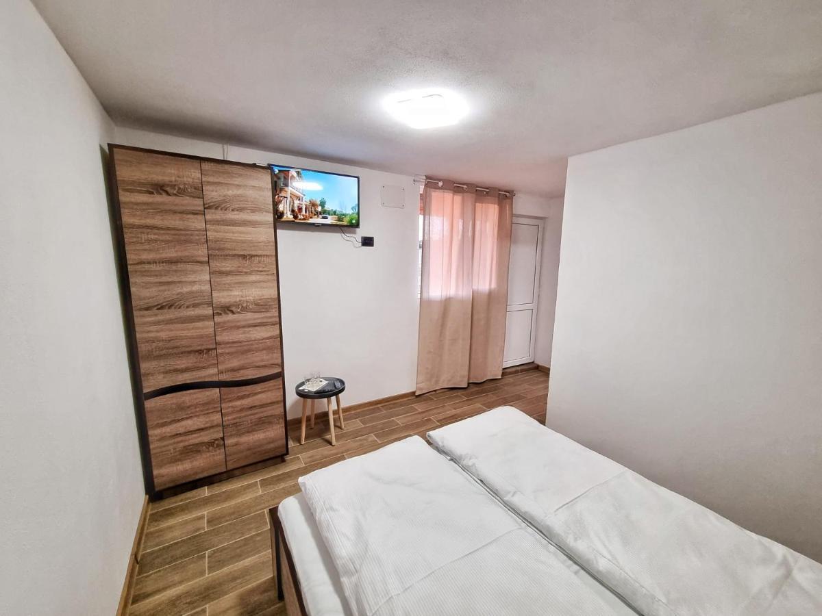 Cabana Varad Coronini Moldova Veche 외부 사진