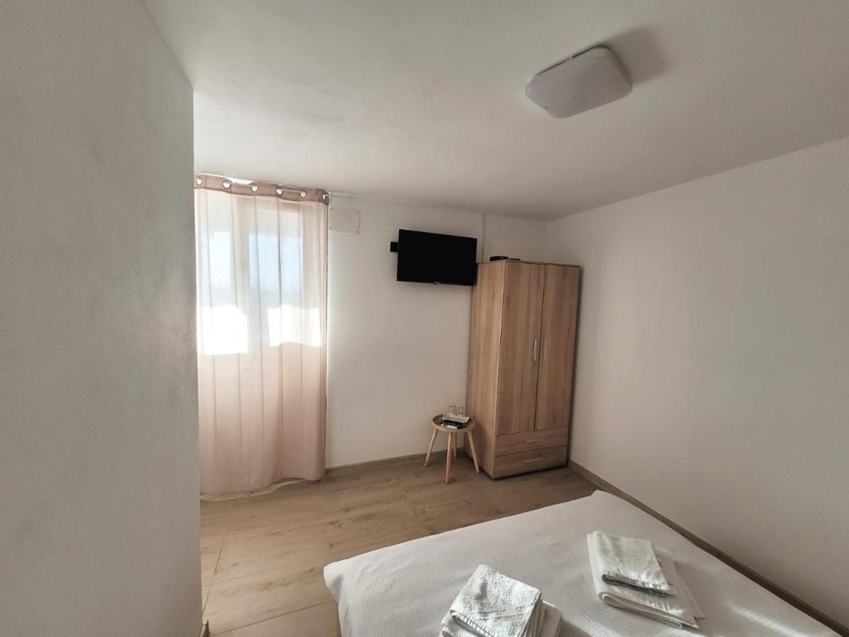 Cabana Varad Coronini Moldova Veche 외부 사진