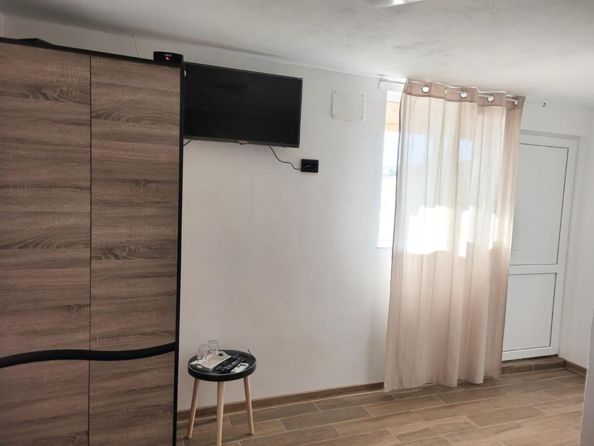 Cabana Varad Coronini Moldova Veche 외부 사진